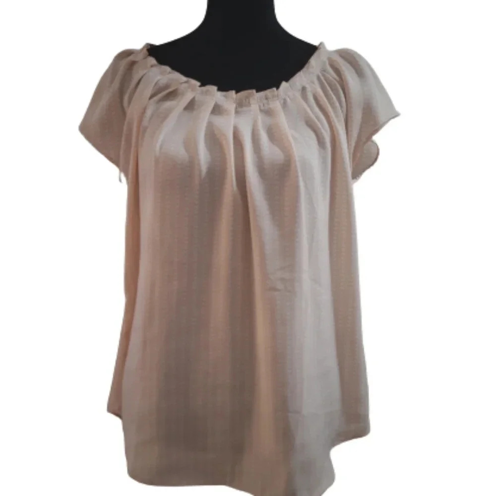 Kohls Pink/Cream Tiny Heart Patterend Blouse. NWT